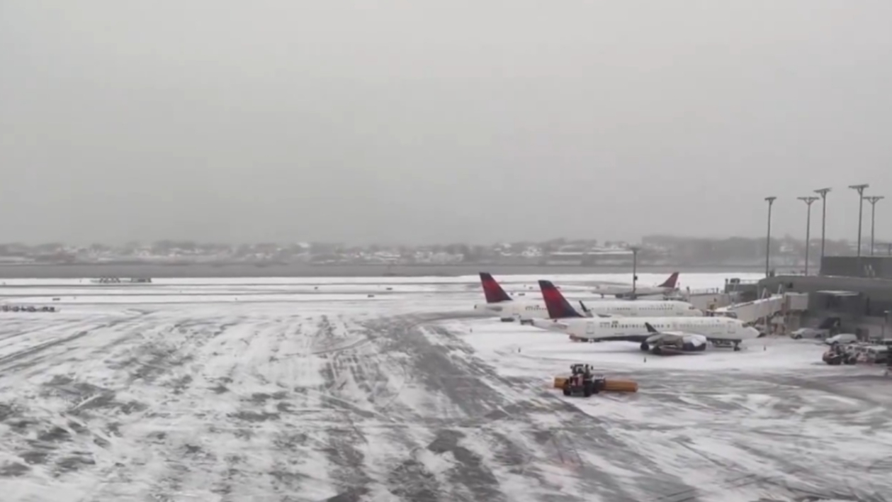 【航空公司受疫情影响