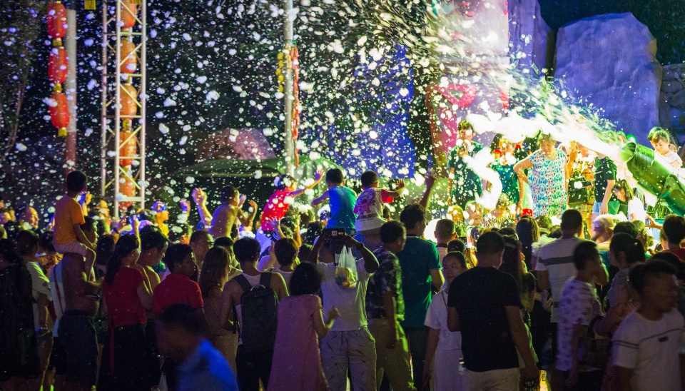 【疫情期间蹦迪跳舞,疫情期间蹦迪跳舞的句子】